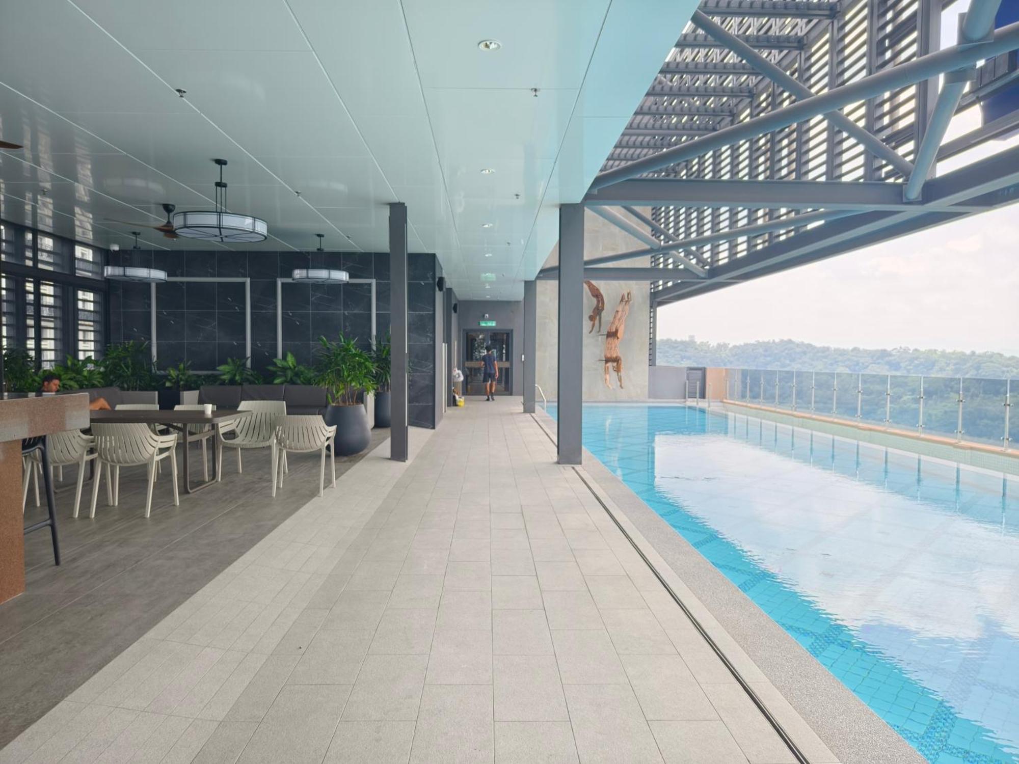 Mossaz Suites Empire City By Starwood Petaling Jaya Exterior photo